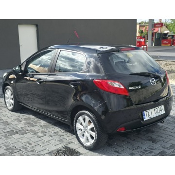 Mazda 2  Hatchback 2007,  1.3 benzyna - Na sprzedaż za 9 900,00 zł - Piekoszów - zdjęcie 4