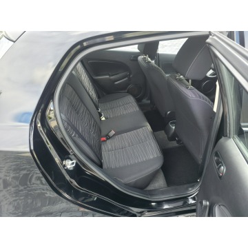 Mazda 2  Hatchback 2007,  1.3 benzyna - Na sprzedaż za 9 900,00 zł - Piekoszów - zdjęcie 9