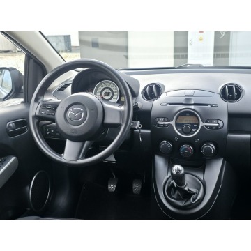 Mazda 2  Hatchback 2007,  1.3 benzyna - Na sprzedaż za 9 900,00 zł - Piekoszów - zdjęcie 12
