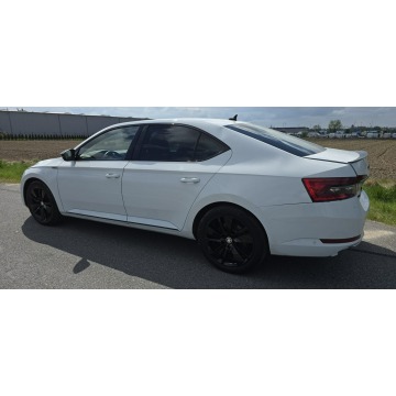 Skoda Superb  Sedan/Limuzyna 2021,  1.4 hybryda, automat - Na sprzedaż za 66 999 zł - Pleszew - zdjęcie 4
