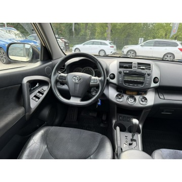 Toyota   SUV 2010,  2.0 benzyna+LPG, automat - Na sprzedaż za 38 800 zł - Pęcice - zdjęcie 4