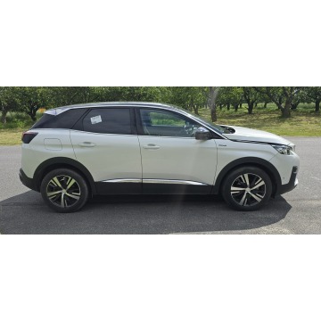 Peugeot 3008  SUV 2018,  1.2 benzyna - Na sprzedaż za 33 999 zł - Pleszew - zdjęcie 9