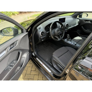 Audi A3  Hatchback 2019,  2.0 diesel, automat - Na sprzedaż za 68 500 zł - Tarnowskie Góry - zdjęcie 5