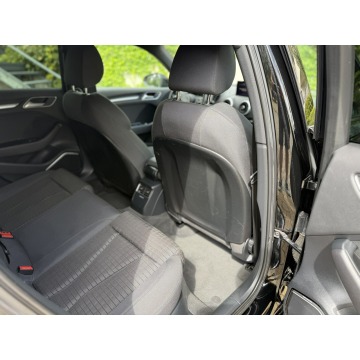 Audi A3  Hatchback 2019,  2.0 diesel, automat - Na sprzedaż za 68 500 zł - Tarnowskie Góry - zdjęcie 9