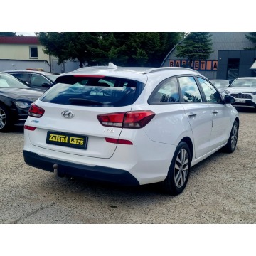 Hyundai i30  Kombi 2017,  1.4 benzyna - Na sprzedaż za 39 900 zł - Szczecin - zdjęcie 7
