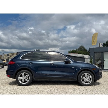 Porsche Cayenne  SUV 2010,  4.8 benzyna, automat - Na sprzedaż za 69 900 zł - Michałowice-Wieś - zdjęcie 3