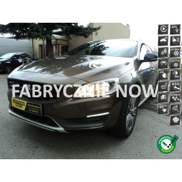sprzedam ładne VOLVO V60 CROSS COUNTRY Z 2015R 2.0 TDI 150KM GWARANCJA