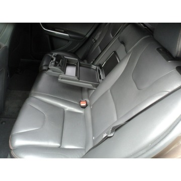 Volvo V60  Kombi 2015,  2.0 diesel - Na sprzedaż za 54 000 zł - Lublin - zdjęcie 9