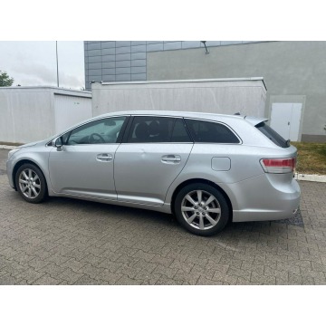 Toyota Avensis  Kombi 2010,  2.0 diesel - Na sprzedaż za 21 900 zł - Głogów - zdjęcie 4