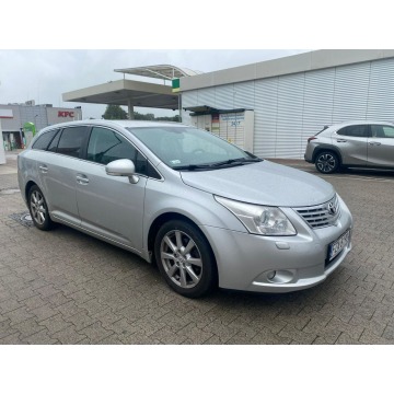 Toyota Avensis  Kombi 2010,  2.0 diesel - Na sprzedaż za 21 900 zł - Głogów - zdjęcie 2
