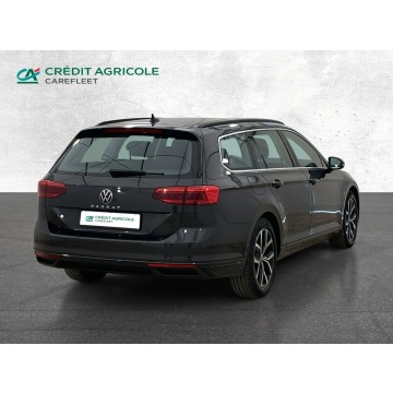 Volkswagen Passat  Kombi 2023,  2.0 diesel, automat - Na sprzedaż za 99 900 zł - Warszawa - zdjęcie 5