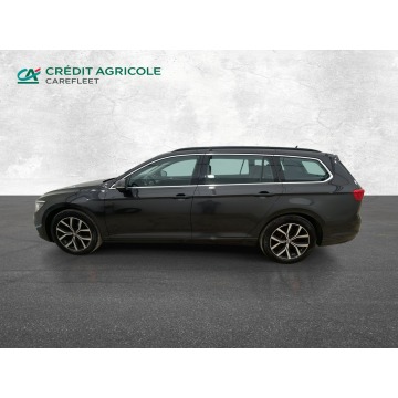Volkswagen Passat  Kombi 2023,  2.0 diesel, automat - Na sprzedaż za 99 900 zł - Warszawa - zdjęcie 8
