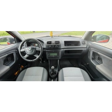 Skoda Fabia  Hatchback 2009,  1.2 benzyna - Na sprzedaż za 8 400,00 zł - Goczałkowice-Zdrój - zdjęcie 8