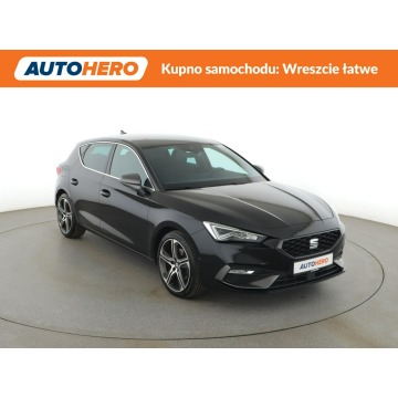 Seat Leon  Hatchback 2020,  2.0 diesel, automat - Na sprzedaż za 74 400 zł - Warszawa - zdjęcie 10
