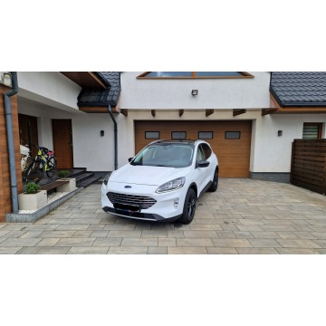 Ford Kuga  SUV 2020,  1.5 benzyna - Na sprzedaż za 64 900 zł - Ostrołęka - zdjęcie 2