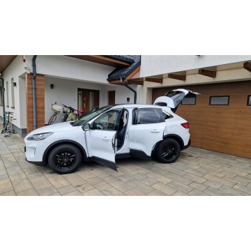 Ford Kuga  SUV 2020,  1.5 benzyna - Na sprzedaż za 64 900 zł - Ostrołęka - zdjęcie 8