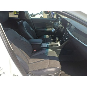 Kia Optima  Kombi 2019,  2.0 hybryda, automat - Na sprzedaż za 62 999 zł - Chrzanów - zdjęcie 11