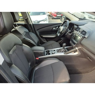 Renault Kadjar  Liftback 2016,  1.2 benzyna - Na sprzedaż za 37 999 zł - Chrzanów - zdjęcie 11