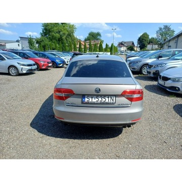 Skoda Superb  Sedan/Limuzyna 2015,  2.0 benzyna+LPG, automat - Na sprzedaż za 36 999 zł - Chrzanów - zdjęcie 6