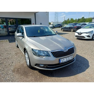 Skoda Superb  Sedan/Limuzyna 2015,  2.0 benzyna+LPG, automat - Na sprzedaż za 36 999 zł - Chrzanów - zdjęcie 9