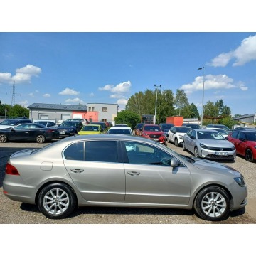 Skoda Superb  Sedan/Limuzyna 2015,  2.0 benzyna+LPG, automat - Na sprzedaż za 36 999 zł - Chrzanów - zdjęcie 8