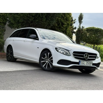 Mercedes - Benz E-klasa  Kombi 2020,  2.0 hybryda, automat - Na sprzedaż za 93 900 zł - Knurów - zdjęcie 2