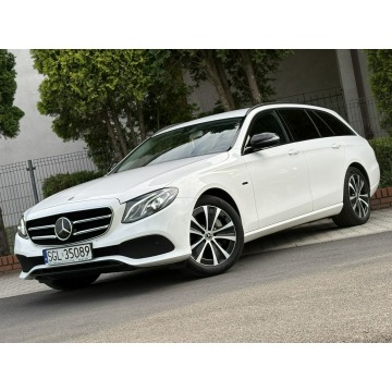 Mercedes - Benz E-klasa  Kombi 2020,  2.0 hybryda, automat - Na sprzedaż za 93 900 zł - Knurów - zdjęcie 1