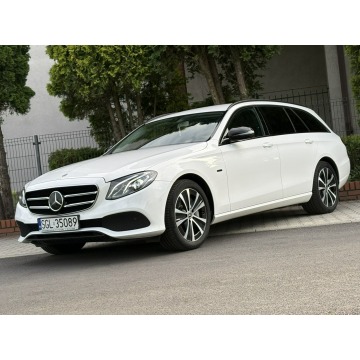 Mercedes - Benz E-klasa  Kombi 2020,  2.0 hybryda, automat - Na sprzedaż za 93 900 zł - Knurów - zdjęcie 3