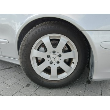 Mercedes - Benz E-klasa  Sedan/Limuzyna 2006,  3.0 benzyna, automat - Na sprzedaż za 25 800 zł - Lipówki - zdjęcie 9