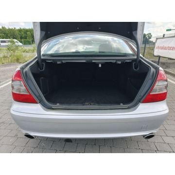 Mercedes - Benz E-klasa  Sedan/Limuzyna 2006,  3.0 benzyna, automat - Na sprzedaż za 25 800 zł - Lipówki - zdjęcie 12