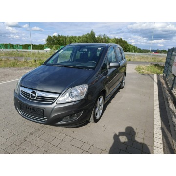 Opel Zafira - 2012