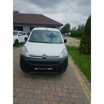 Citroen Berlingo 2016,  1.6 diesel - Na sprzedaż za 23 800 zł - Lipówki - zdjęcie 7