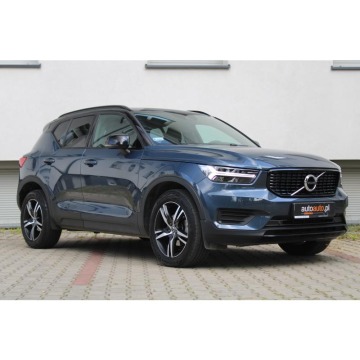 Volvo XC40 2022 prod. / 2022 1rej. T3 / R-DESIGN / SALON PL / BEZWYPADKOWY / PAKIET CLIMATE