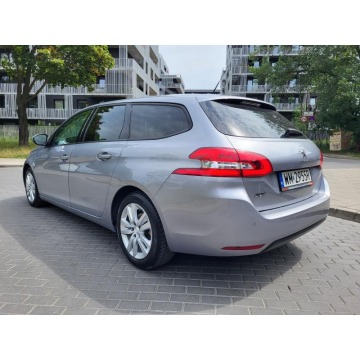 Peugeot 308  Kombi 2019,  1.5 diesel - Na sprzedaż za 34 999 zł - Warszawa - zdjęcie 4