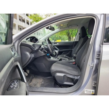 Peugeot 308  Kombi 2019,  1.5 diesel - Na sprzedaż za 34 999 zł - Warszawa - zdjęcie 7