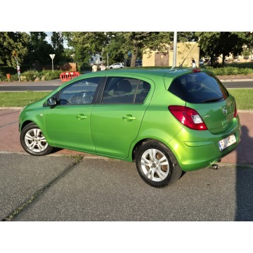 Opel Corsa  Hatchback 2011,  1.4 benzyna - Na sprzedaż za 17 400 zł - Zielona Łąka - zdjęcie 4