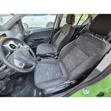 Opel Corsa  Hatchback 2011,  1.4 benzyna - Na sprzedaż za 17 400 zł - Zielona Łąka - zdjęcie 8