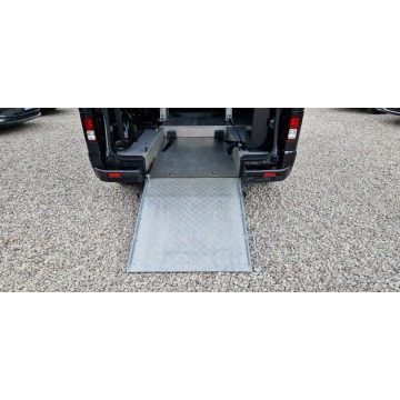 Opel Vivaro  Bus 2017,  1.6 diesel - Na sprzedaż za 63 900 zł - Płock - zdjęcie 9