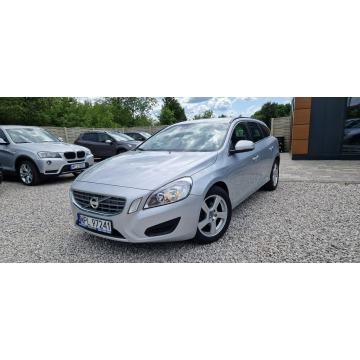 Volvo V60  Kombi 2011,  1.6 diesel - Na sprzedaż za 21 900 zł - Płock - zdjęcie 2