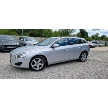 Volvo V60  Kombi 2011,  1.6 diesel - Na sprzedaż za 21 900 zł - Płock - zdjęcie 4