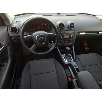 Audi A3  Hatchback 2006,  1.6 benzyna, automat - Na sprzedaż za 27 900 zł - Olsztyn - zdjęcie 5