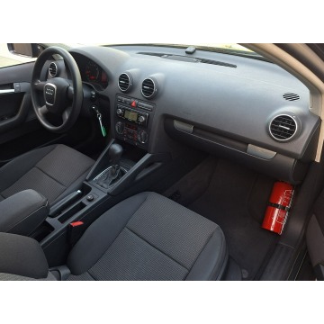 Audi A3  Hatchback 2006,  1.6 benzyna, automat - Na sprzedaż za 27 900 zł - Olsztyn - zdjęcie 8