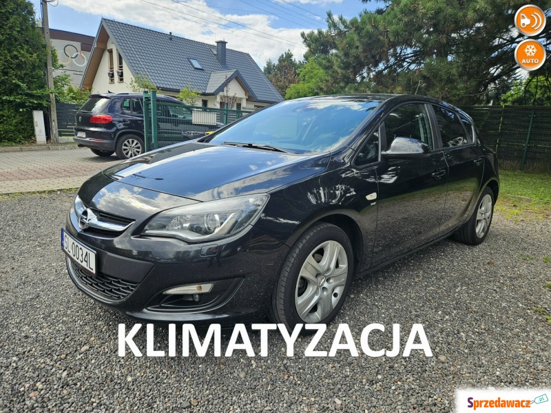 Opel Astra  Hatchback 2014,  1.4 benzyna - Na sprzedaż za 24 900 zł - Ruda Śląska