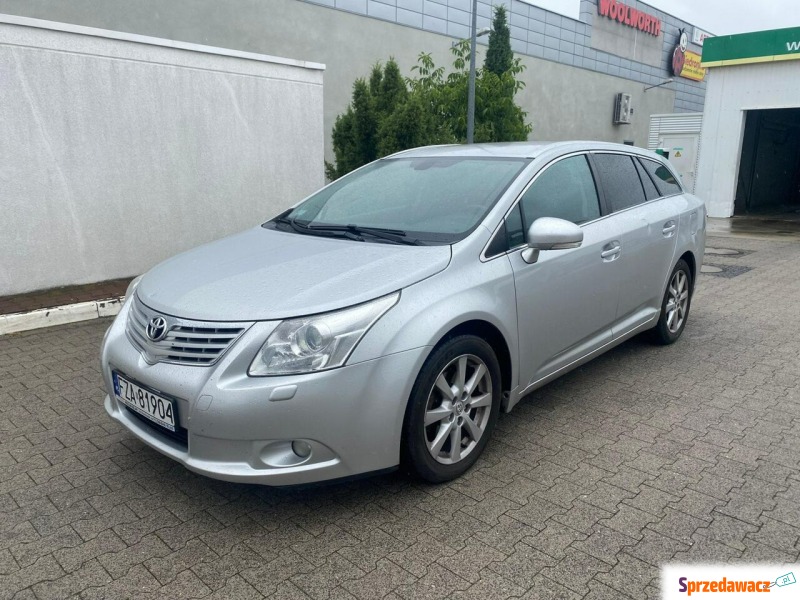 Toyota Avensis  Kombi 2010,  2.0 diesel - Na sprzedaż za 21 900 zł - Głogów