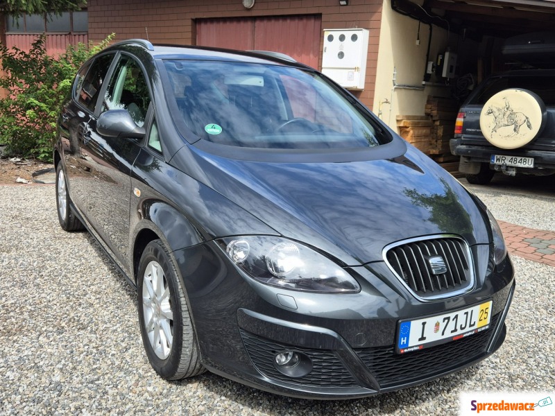 Seat Altea XL  Minivan/Van 2009,  1.6 benzyna - Na sprzedaż za 21 900 zł - Radom
