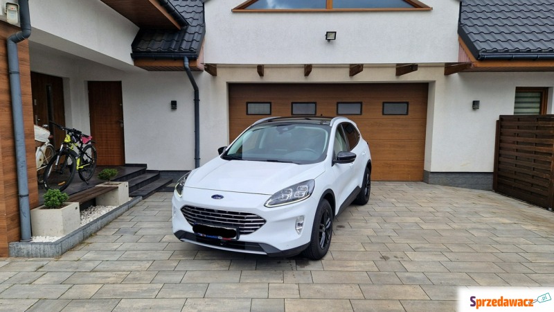 Ford Kuga  SUV 2020,  1.5 benzyna - Na sprzedaż za 64 900 zł - Ostrołęka