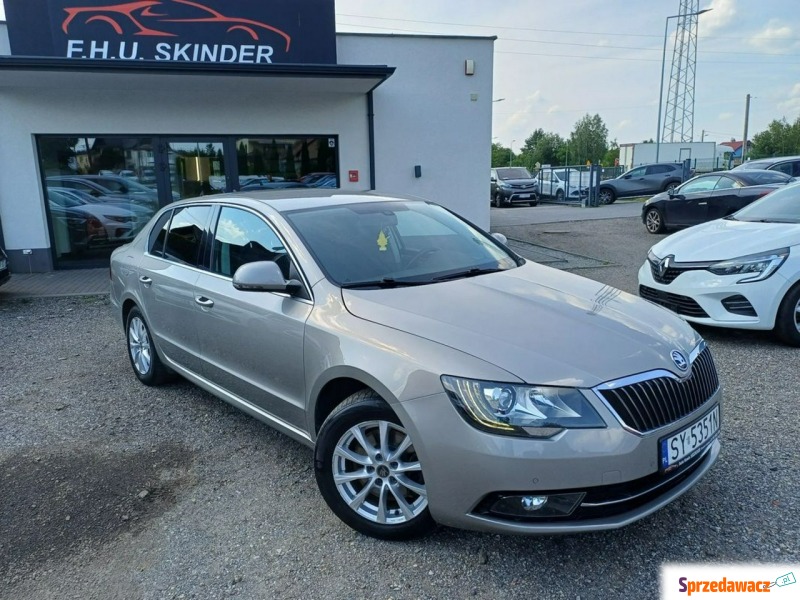 Skoda Superb  Sedan/Limuzyna 2015,  2.0 benzyna+LPG, automat - Na sprzedaż za 36 999 zł - Chrzanów