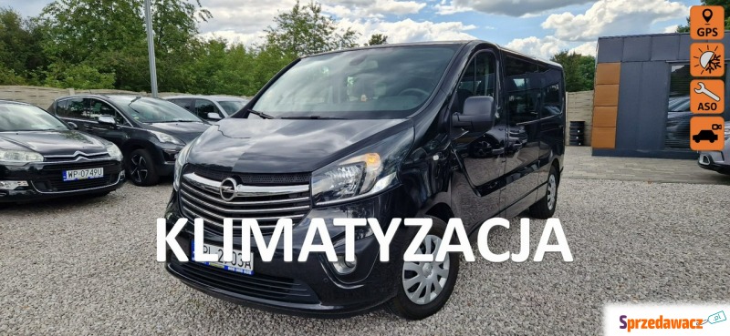 Opel Vivaro  Bus 2017,  1.6 diesel - Na sprzedaż za 63 900 zł - Płock