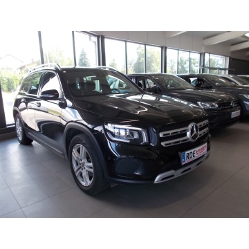 Mercedes - Benz   Sedan/Limuzyna 2020 benzyna - Na sprzedaż za 107 500 zł - Dębica - zdjęcie 3