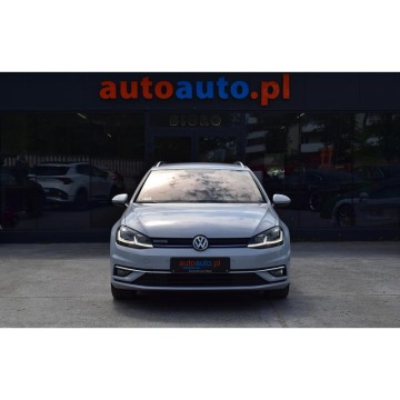 Volkswagen Golf  Kombi 2018,  1.5 benzyna, automat - Na sprzedaż za 53 900 zł - Warszawa - zdjęcie 2